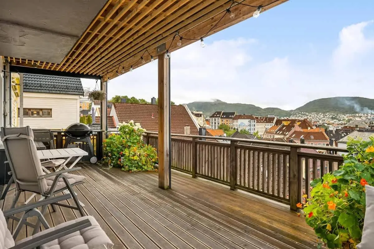 Dinbnb Homes I Panorama View 600M From Bryggen Bergen 0*,